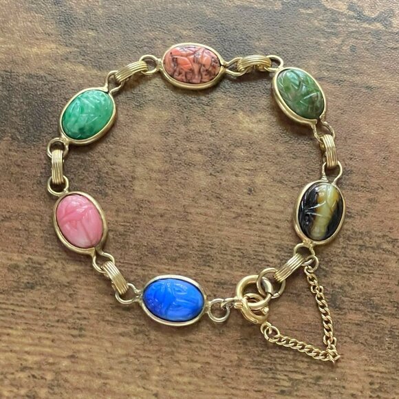 Vintage Scarab Bracelet Art Glass Gold Tone Egyptian Revival 1970s Boho Cabochon - Picture 1 of 12